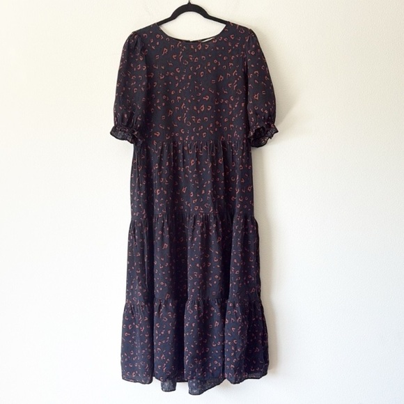 Apricot Oversized Midi  Patterned Dress - Picture 4 of 13